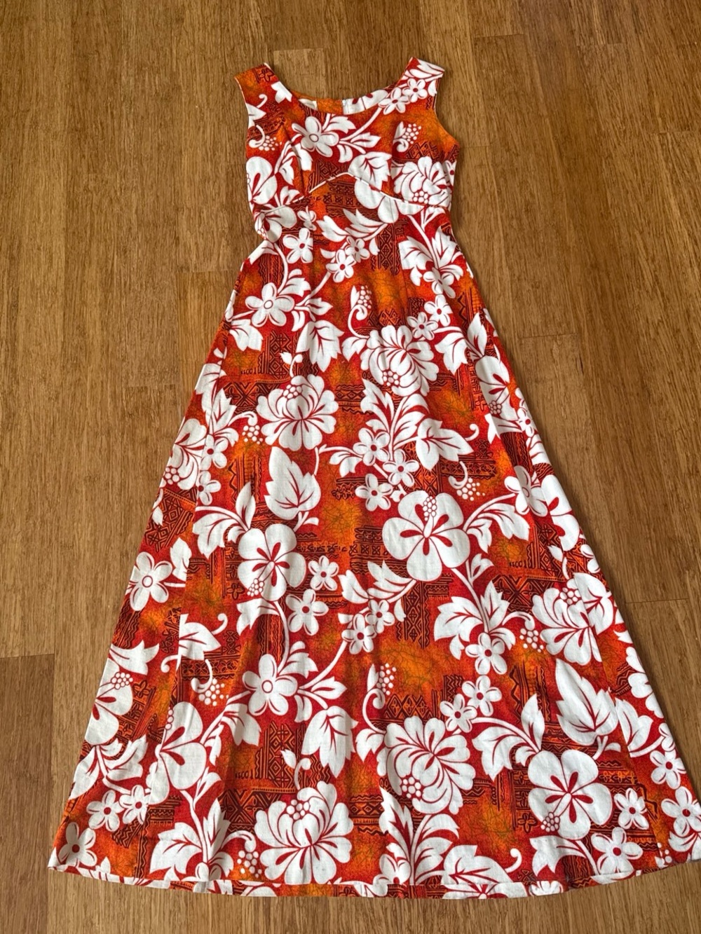 Vintage royal Hawaiian 100% cotton Orange and white floral maxi dress 
Small
